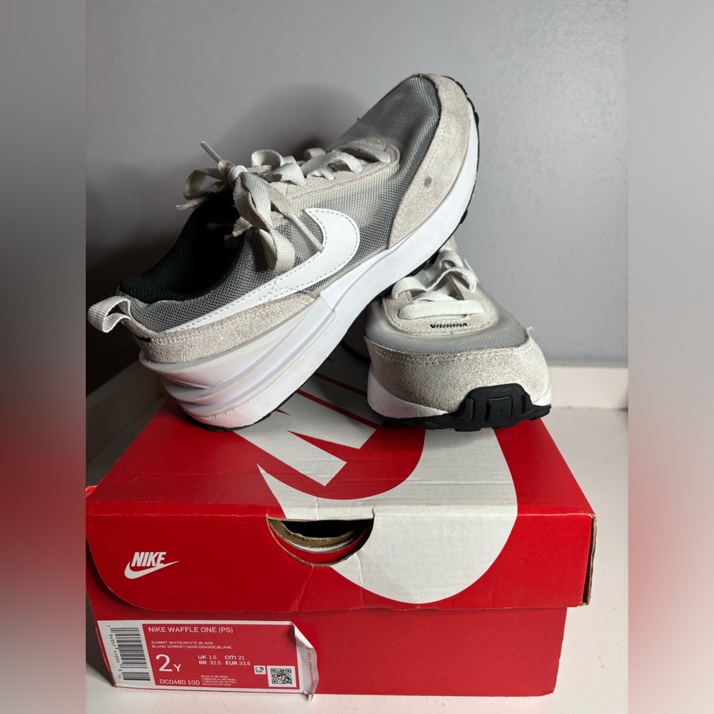 Nike waffle one